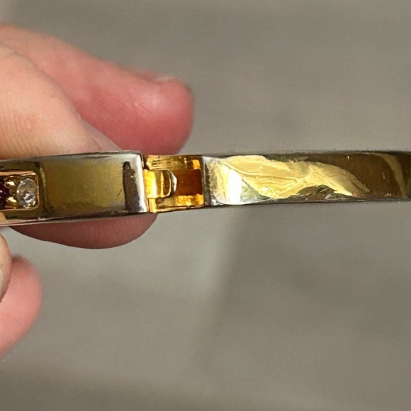 4/$50 Elegant Gold and Red Gemstone Bracelet 7 inches 💜 - Picture 6 of 8